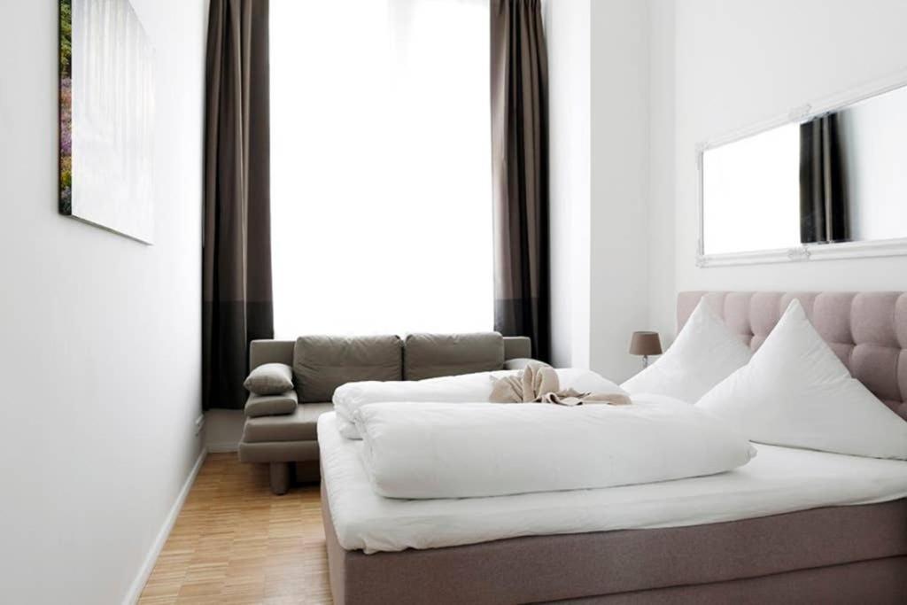 Sc 06 By Rockchair Apartments L Superhost Status L 4 Bedrooms Boxspringbeds 2 Bathrooms Balcony Elevator - Cozy Family & Business Flair Welcomes You! Berlin Exterior photo