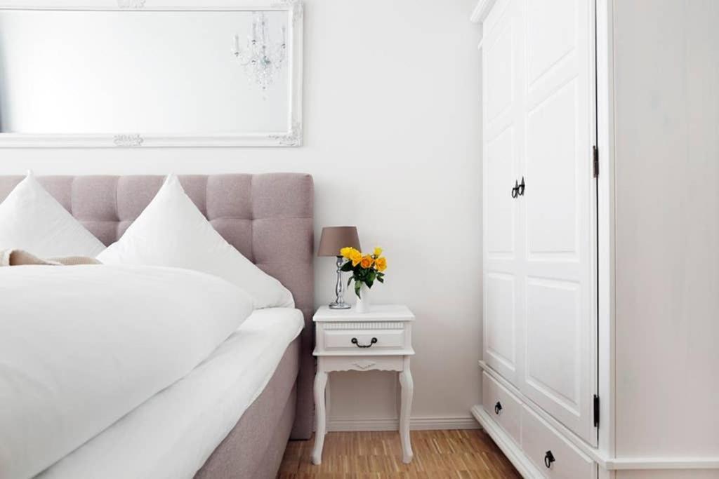 Sc 06 By Rockchair Apartments L Superhost Status L 4 Bedrooms Boxspringbeds 2 Bathrooms Balcony Elevator - Cozy Family & Business Flair Welcomes You! Berlin Exterior photo
