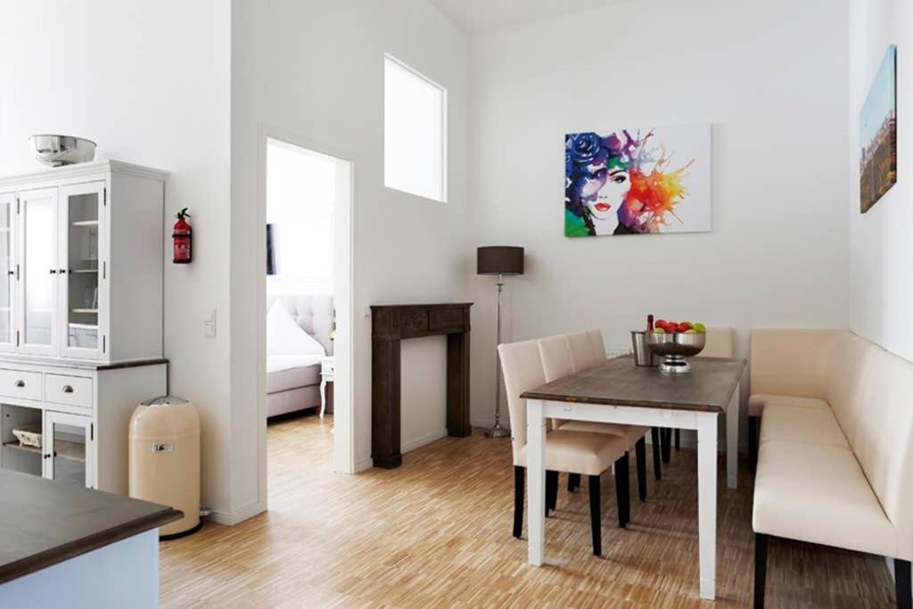 Sc 06 By Rockchair Apartments L Superhost Status L 4 Bedrooms Boxspringbeds 2 Bathrooms Balcony Elevator - Cozy Family & Business Flair Welcomes You! Berlin Exterior photo