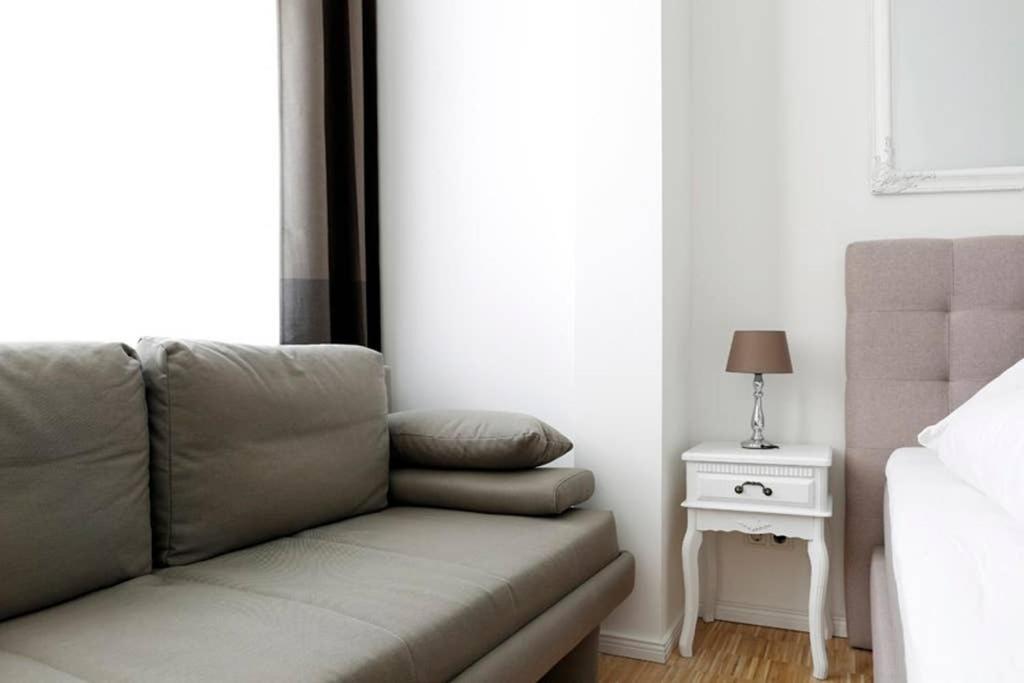Sc 06 By Rockchair Apartments L Superhost Status L 4 Bedrooms Boxspringbeds 2 Bathrooms Balcony Elevator - Cozy Family & Business Flair Welcomes You! Berlin Exterior photo